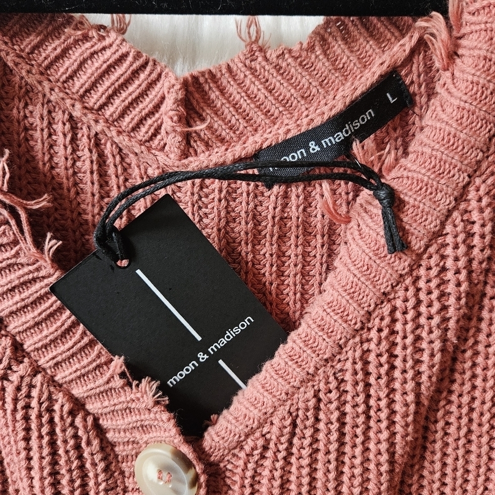 Anthropologie Moon & Madison *Rare* Deep V Fray Cardigan (NWT) - Picture 6 of 8